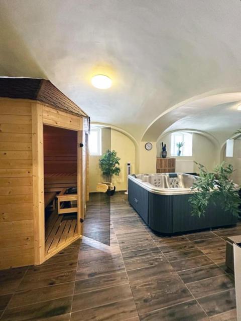 Wienerwald Residenz Baden Luaran gambar