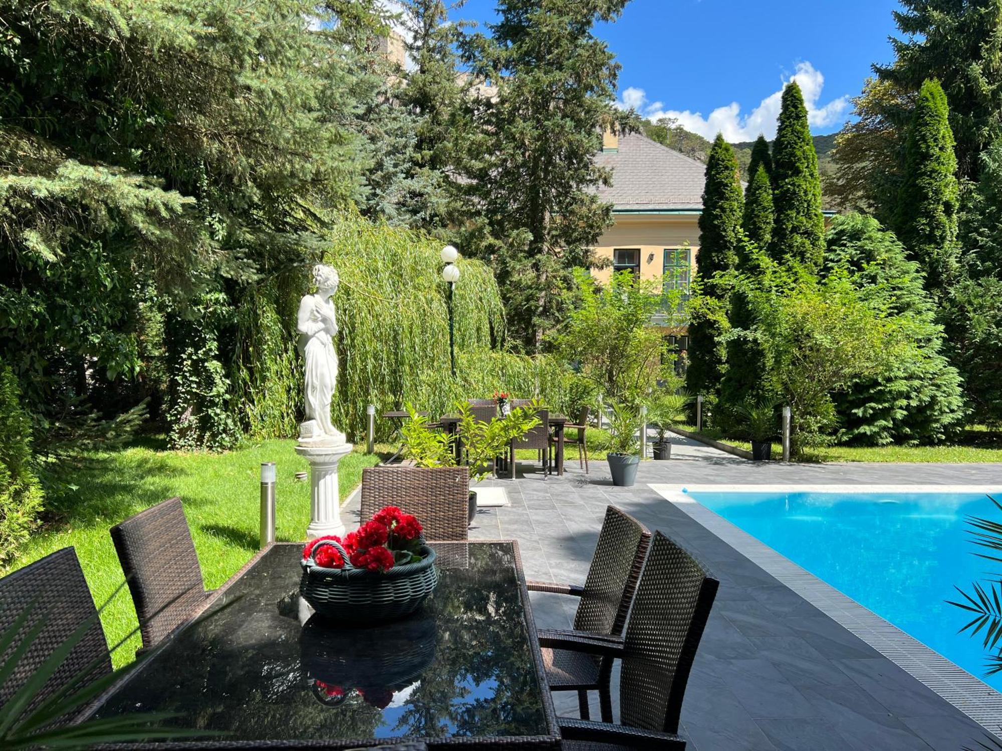 Wienerwald Residenz Baden Luaran gambar